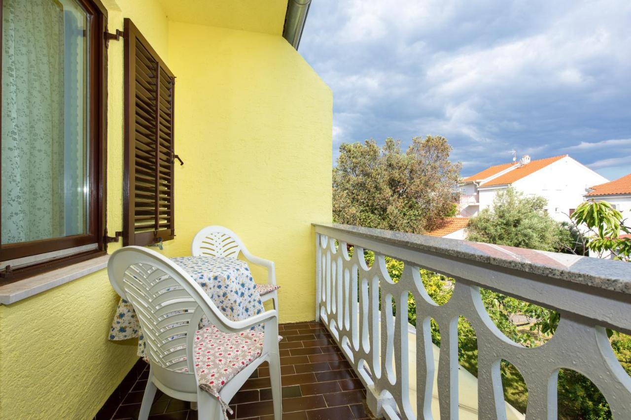 Apartment Drago *Cosy & Close To The Beach! Krk Town Exterior foto