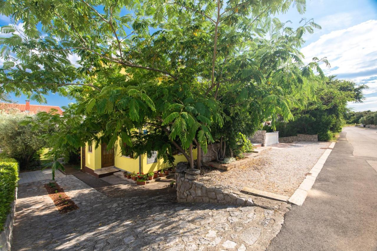 Apartment Drago *Cosy & Close To The Beach! Krk Town Exterior foto